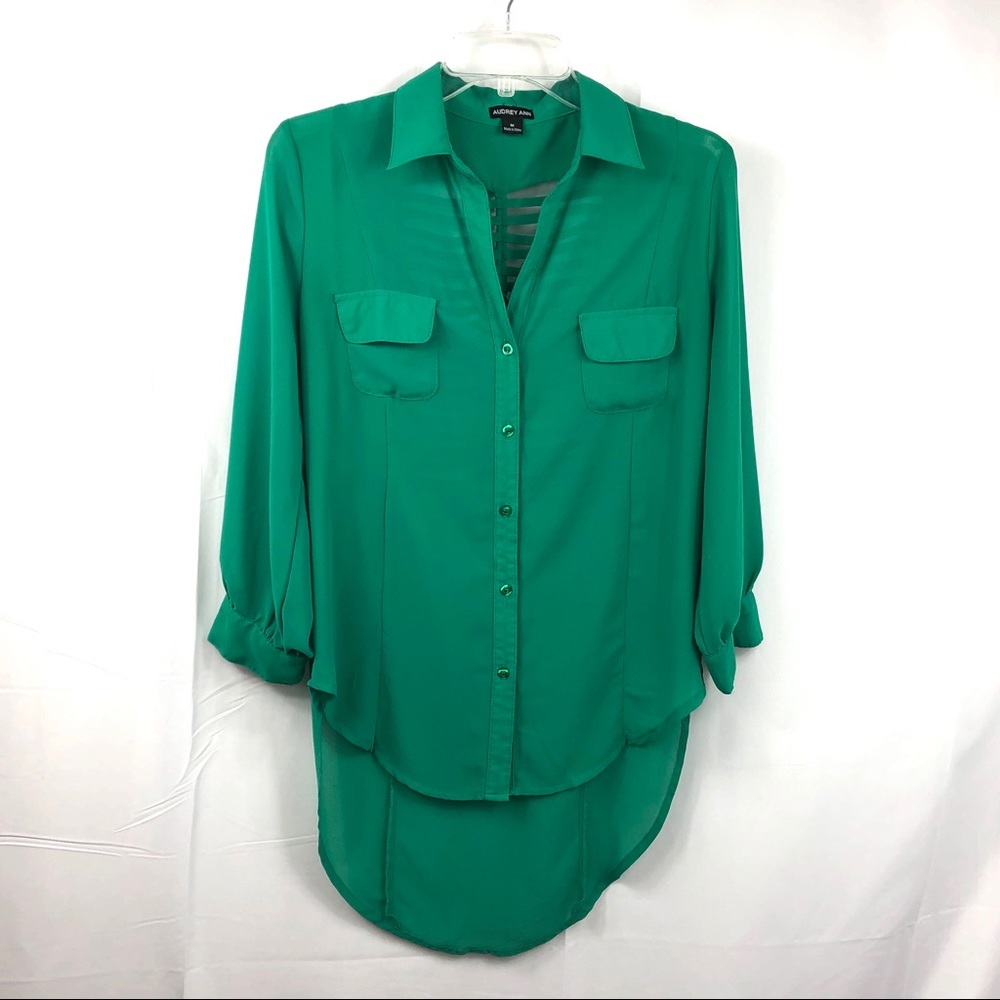 Audrey Ann Slat Back Green Button Top Size M